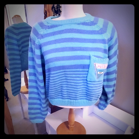 2/50$ Large knit Naughty Pasta Sweater